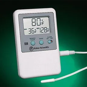 Fisher Scientific Fisher Scientific Digital Laboratory Thermometer Fahrenheit / Celsius -58° to +158°F (-50° to +70°C) Short Epoxy Sensor Battery Operated – 15-077-8D
