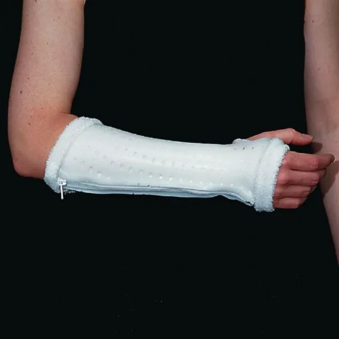 Rolyan AquaForm Zippered Wrist Splint